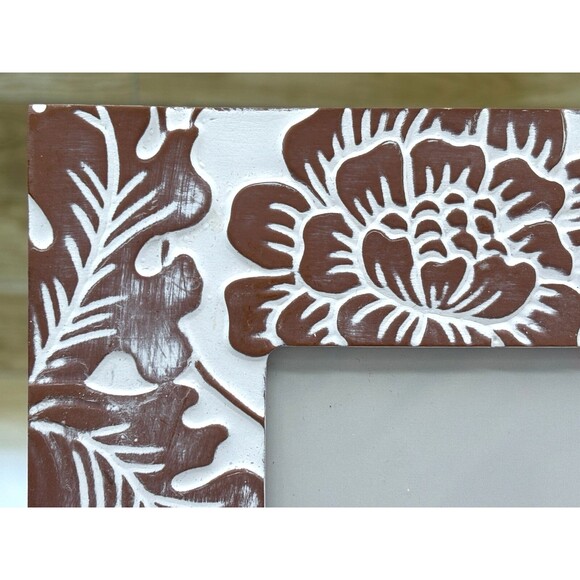 Shabby Chic 5x7 Photo Frame Cottage Distressed Whitewashed Relief Botanical NEW! - Picture 10 of 13